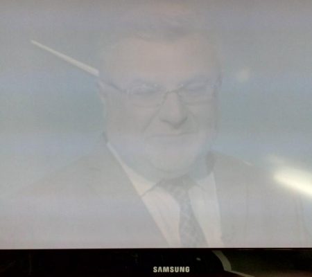 Телевизор Samsung LE37A656 с неисправностью белый экран
